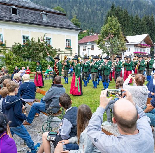 Aufmarsch Trachtenmusikkapelle