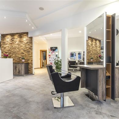 Hoaschoaf - Hair & Make Up-1