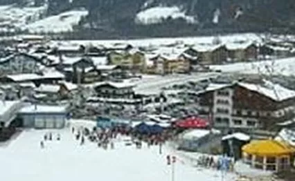 100m from Achterjet piste for "ski in/out"