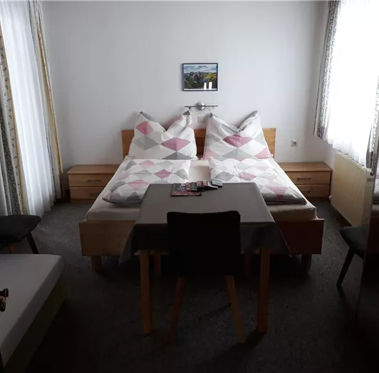 20190327_100627 Zimmer 1