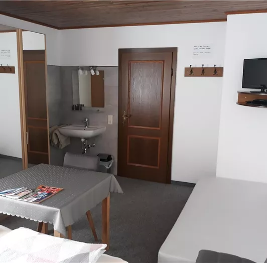 20190327_100657 Zimmer 2