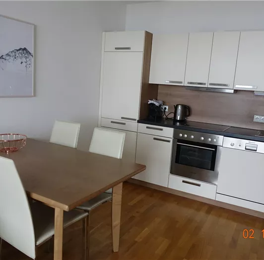 20191202_110130000_iOS-scaled