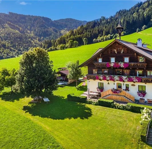 20230906_PrechtlhofAussenDrohne_032-Pano_klein