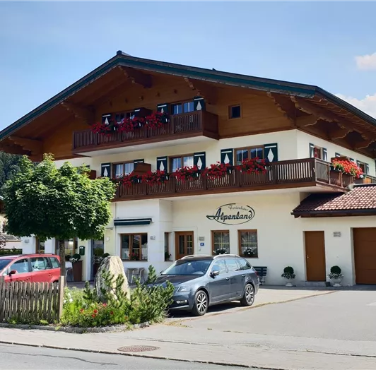 Alpenland Sommer 2018 außen