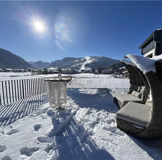 AlpenSkySuiteFlachau_Skyterrasse_Winter2