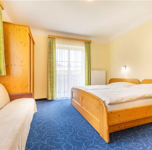 Appartment - Zimmer mit Du/Wc und Balkon