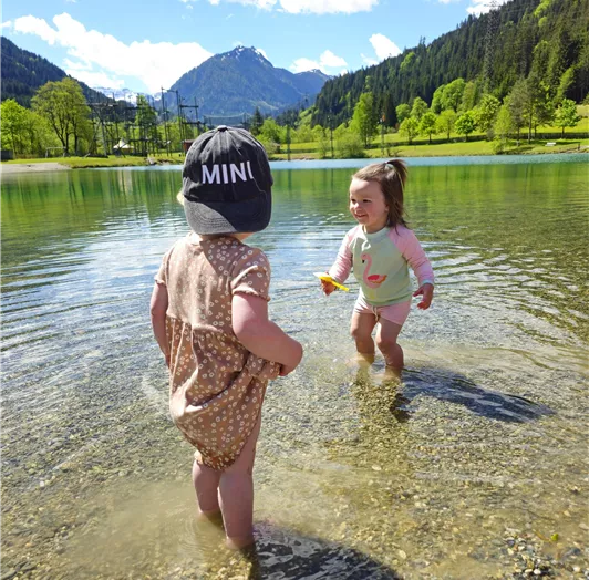 Badesee nur 300m von den Appartements