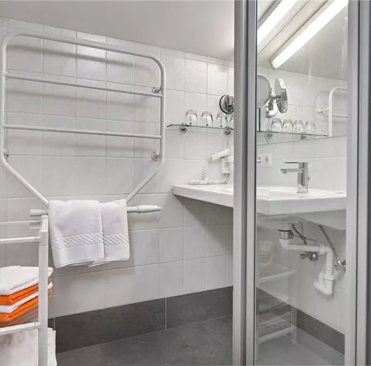 badezimmer-mansarde-handtuchwaermer