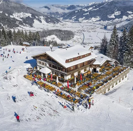 berggasthof-munzen-auf-der-skipiste-gross