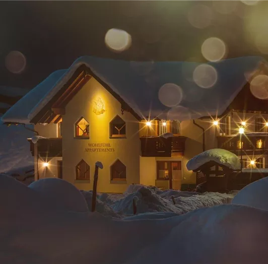 Bergkristall bei Nacht