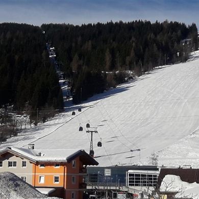 Blick zur Piste - Achter Jet