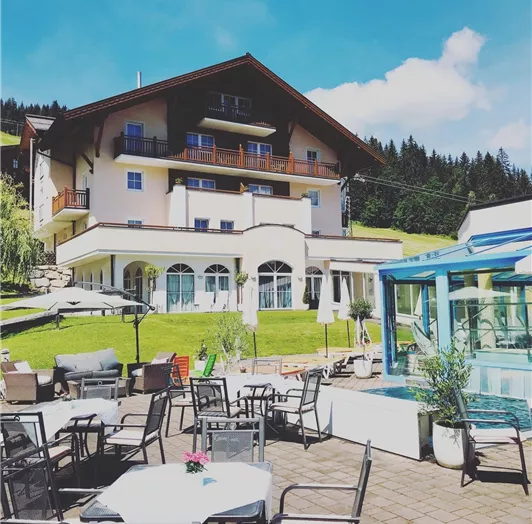 CCCCDA22-74E2-4012-A0EB-DA06769DA070