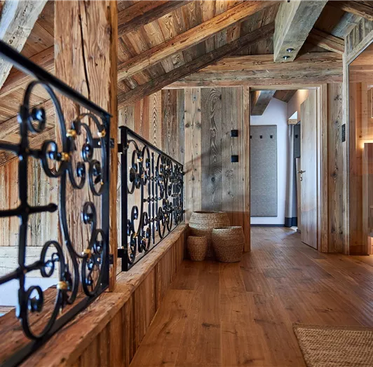 Chalet Gold