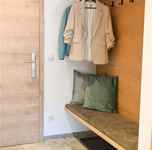 Vorraum: auch dieser ist mit hochwertigsten Materialien ausgestattet.