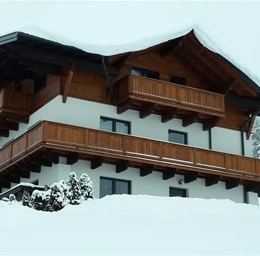 Ferienhaus in einer tiefverschneiten und romantischen Lage