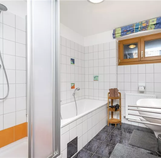 Badezimmer im ersten Stock