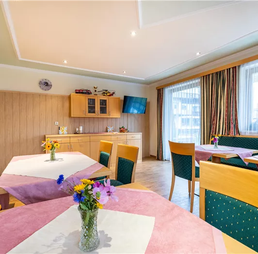 Frühstücksraum (2)