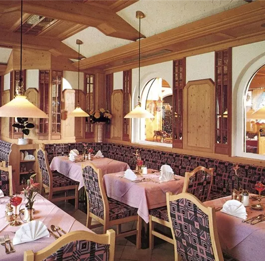 fruehstuecksraum-hotel-santa-barbara-1-1024x683