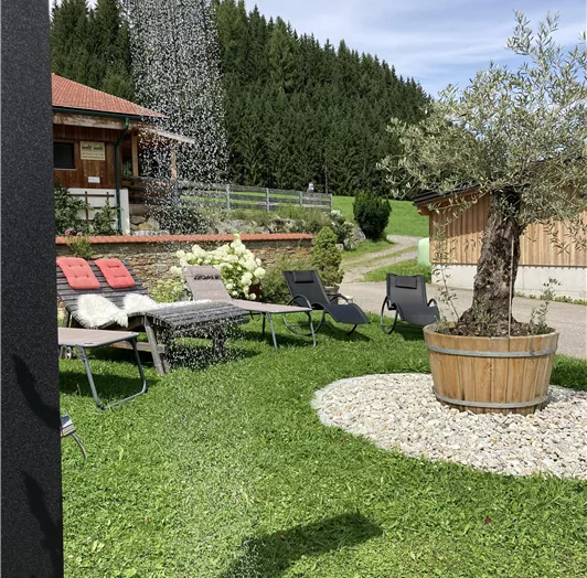 Für heiße Tage - unsere Gartendusche