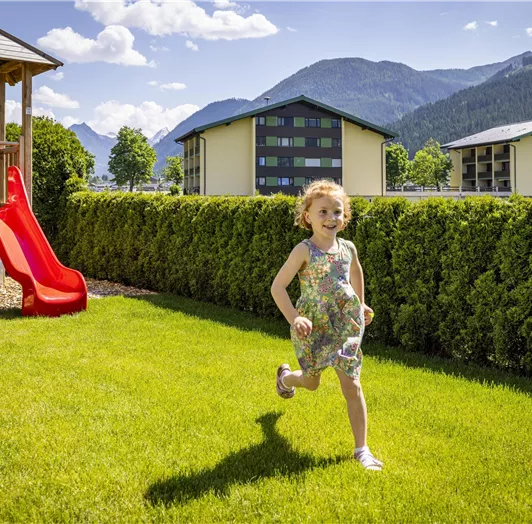 Garten_Spielplatz_Kind