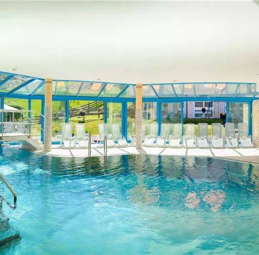 ┬®Gruber_Hallenbad