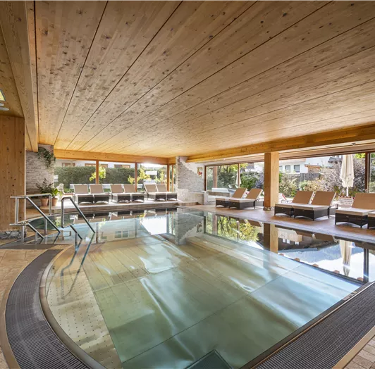 Das Hallenbad/der FamilienSpa-Bereich im Hotel Tirolerhof in Flachau.