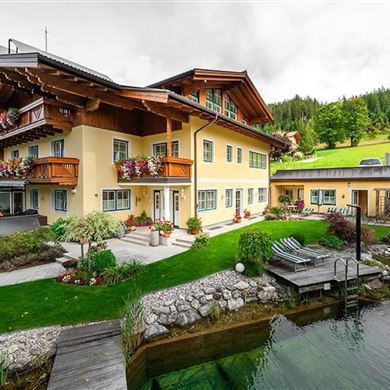 Haus_am_Hammerrain_Sommer