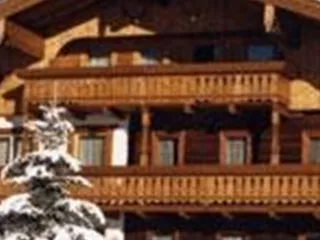 Haus Buchsteiner im Winter