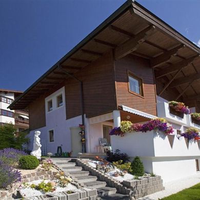Haus Christa im Sommer