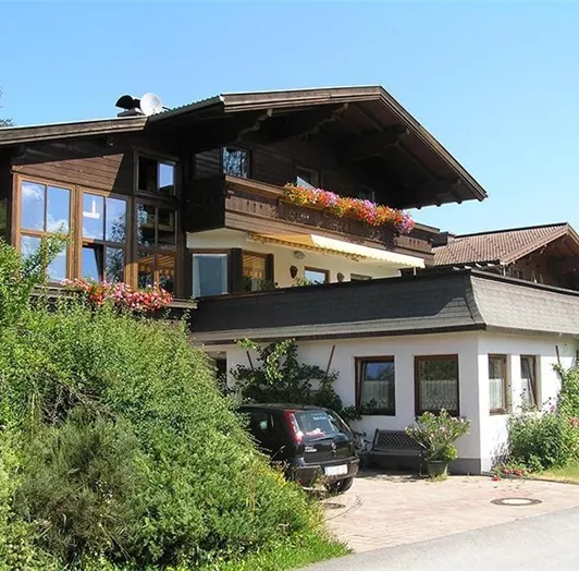 Haus Mooslechner im Sommer