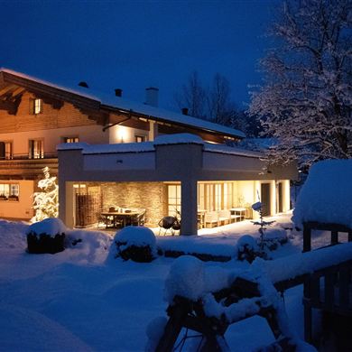 haus-nacht-aussen