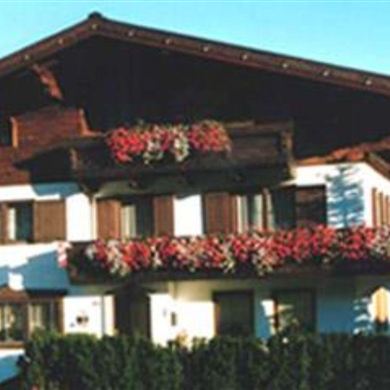 Haus_Portenkirchner_-_Sommer