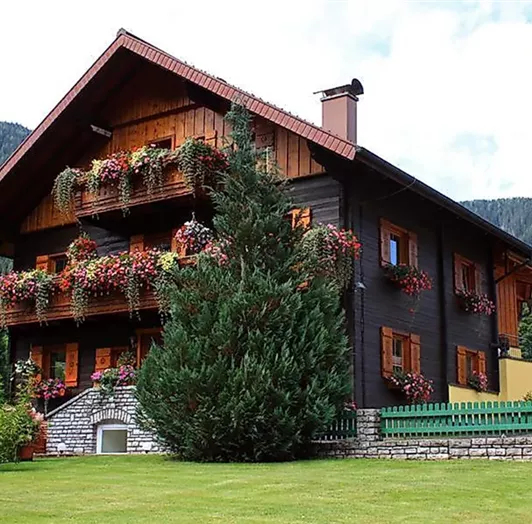 Haus Prax-Huber im Sommer