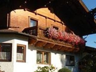 Haus Schnell im Sommer