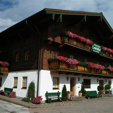 Haus Sommeransicht