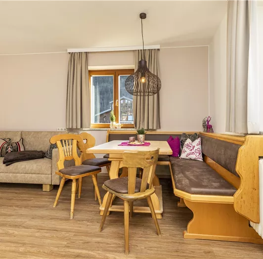 Herzerlalm_Chalet_druck-4