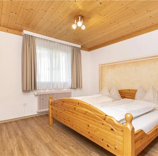 Herzerlalm_Chalet_druck-17