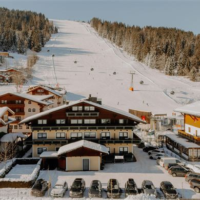 Hotel Die Bergquelle in Flachau - Ihr Skiurlaub direkt an der Piste - Ski-in / Ski-out - Snow Space Salzburg