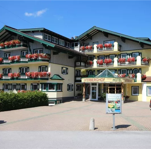 Hotel Unterberghof im Sommer