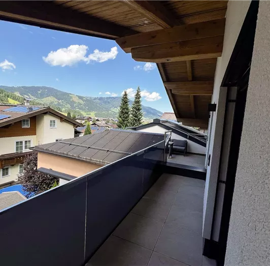 Ausblick vom Balkon sowie Terrasse