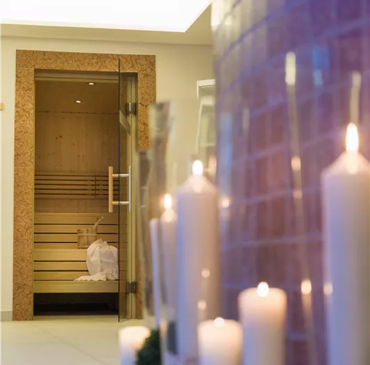 Kerzen im Wellnessbereich