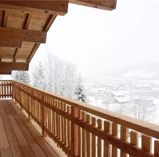 MOuNtAin_Lodge_-_Außenaufnahme_Winter