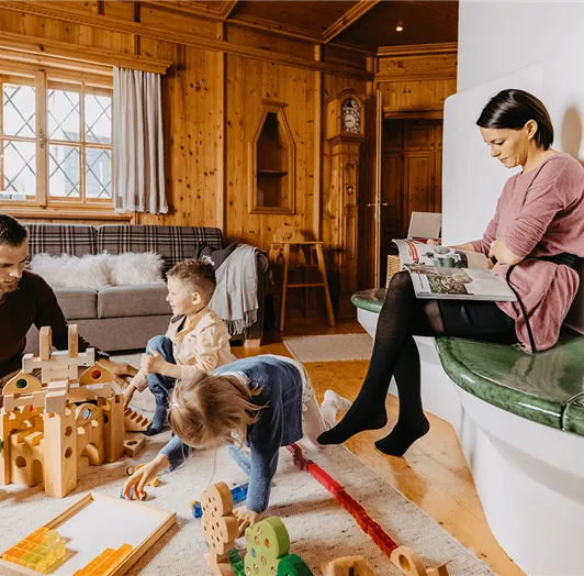 myschloessl-ganzes-haus-7