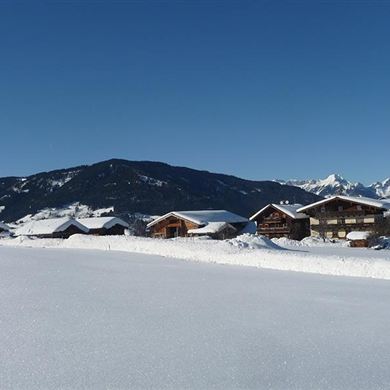 Öd-Bauernhaus im Winter