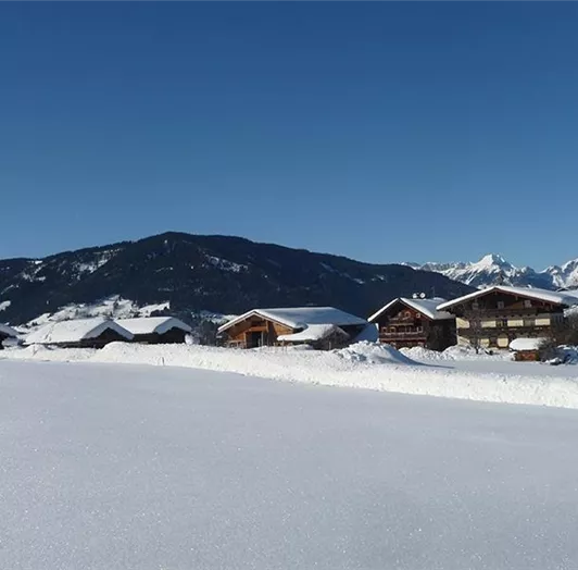 Öd-Bauernhaus im Winter