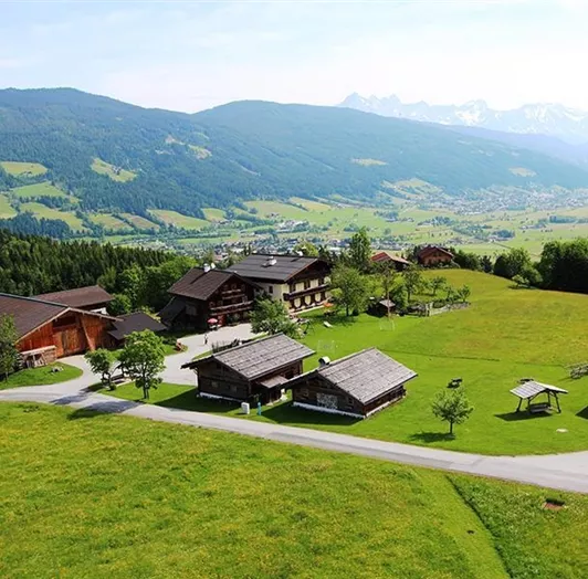 Öd-Bauernhaus und Ederbauer von oben