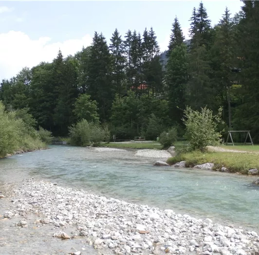 Parkanlage und Spielplatz ca. 70 m entfernt
