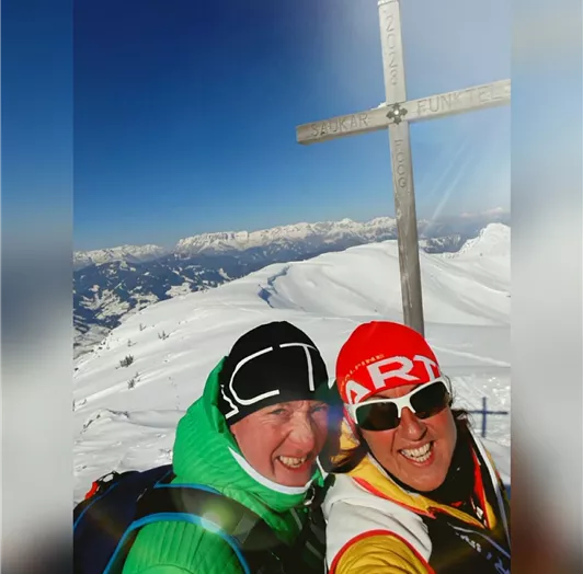 PicsArt_03-09-11.51.39