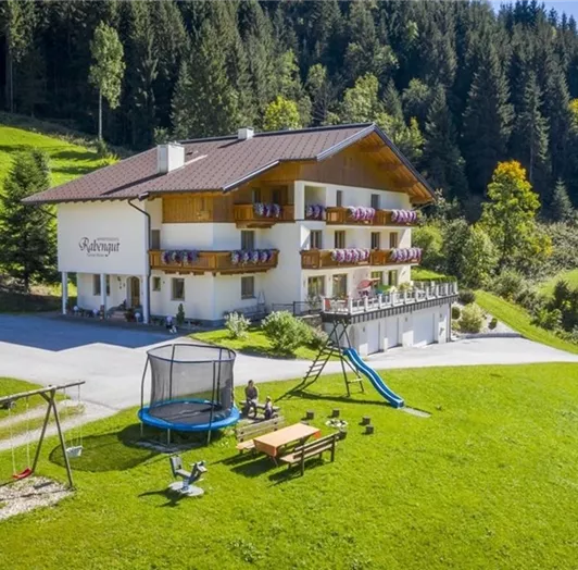 Rabengut im Sommer