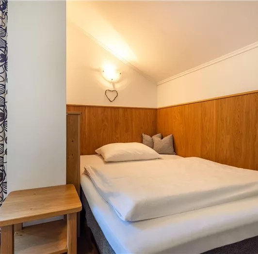 Schlafcouch in Wohnküche